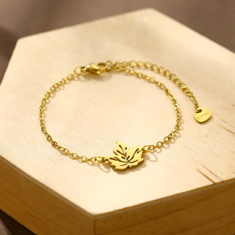 Bracelet feuille d'érable Sylva