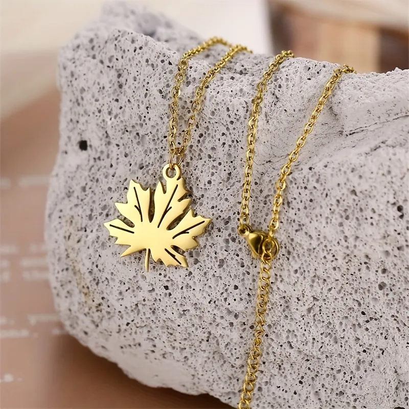 Colier Naïa Pendant feuille d'érable